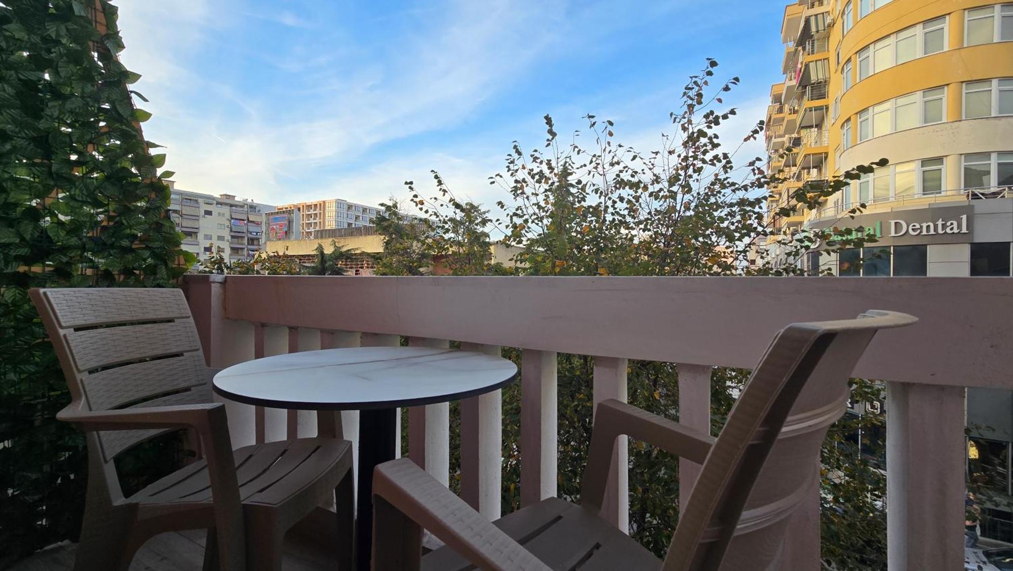 City Center Rooms And Apartments Durrës Kültér fotó