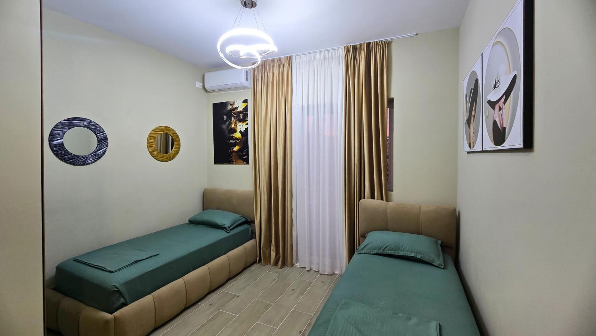 City Center Rooms And Apartments Durrës Kültér fotó